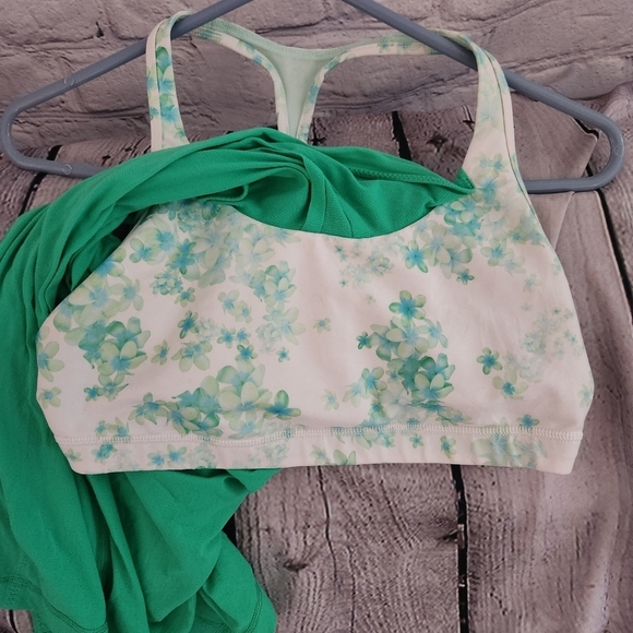 Lululemon Practice Freely Tank - Picture 8 of 9